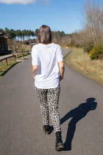Charger l&#39;image dans la galerie, T-shirt Blanc patou
